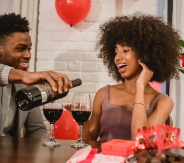 Free Or Paid Dating Websites - What's the Difference?