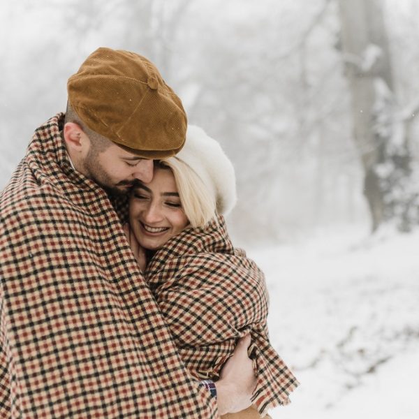 HOW TO BE IN A COUPLE: TRANSITION FROM SINGLE TO COUPLE