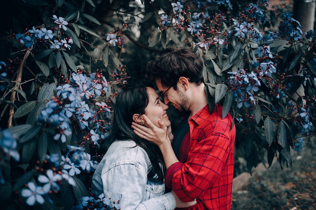 Don't Fall for These AnastasiaDate Scams: How to Spot Fraudulent