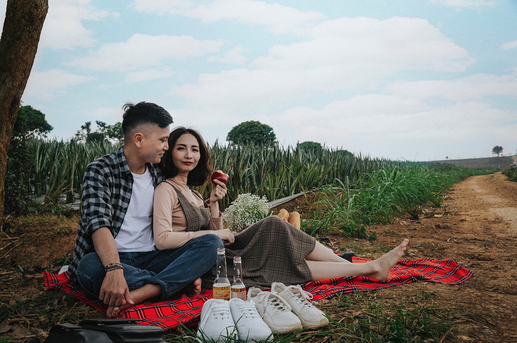 Love Is What It Does - AmoLatina.com Review - Online Dating