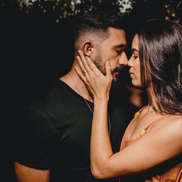 How to Confirm a Date without Sounding Desperate