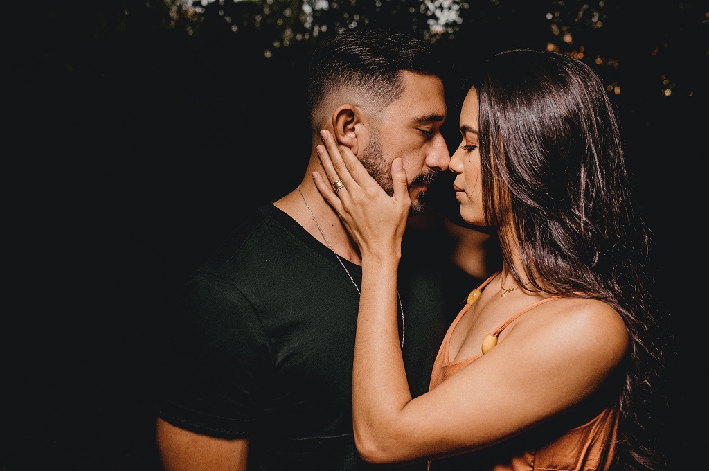 How to Confirm a Date without Sounding Desperate