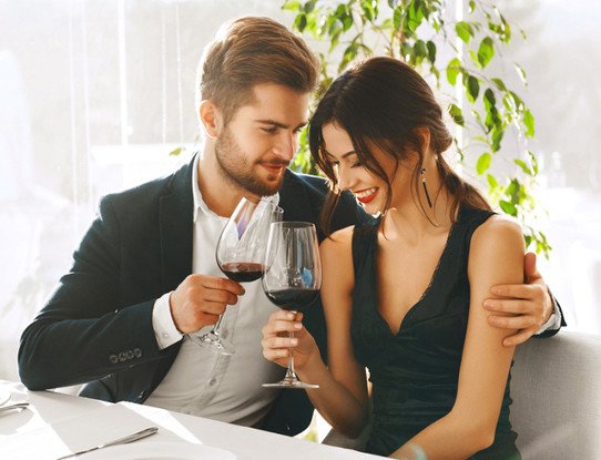 is amolatina a real dating site